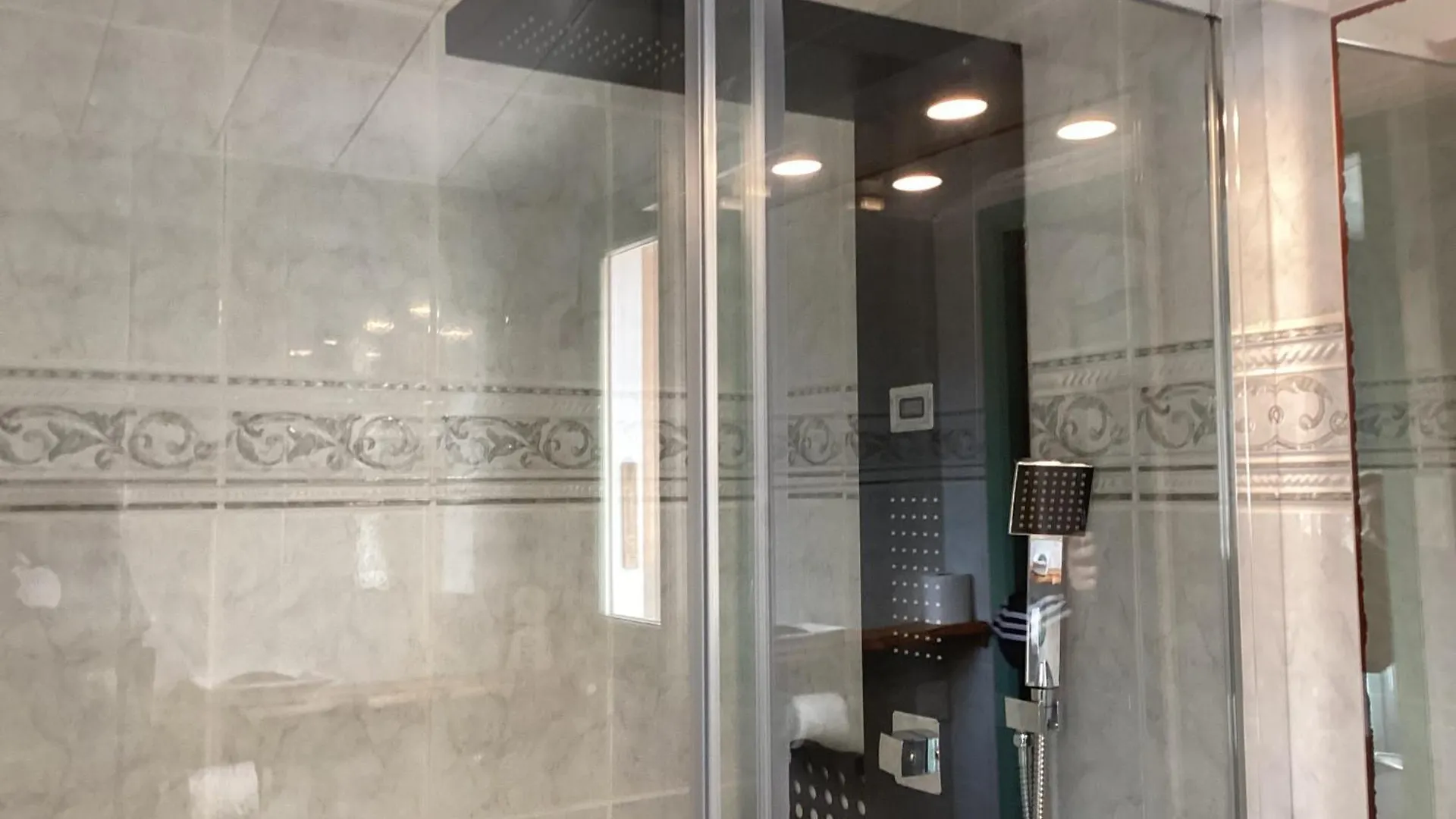 Joli Duplex Au Coeur De La Drome Provencale Apartment Donzere 0*,